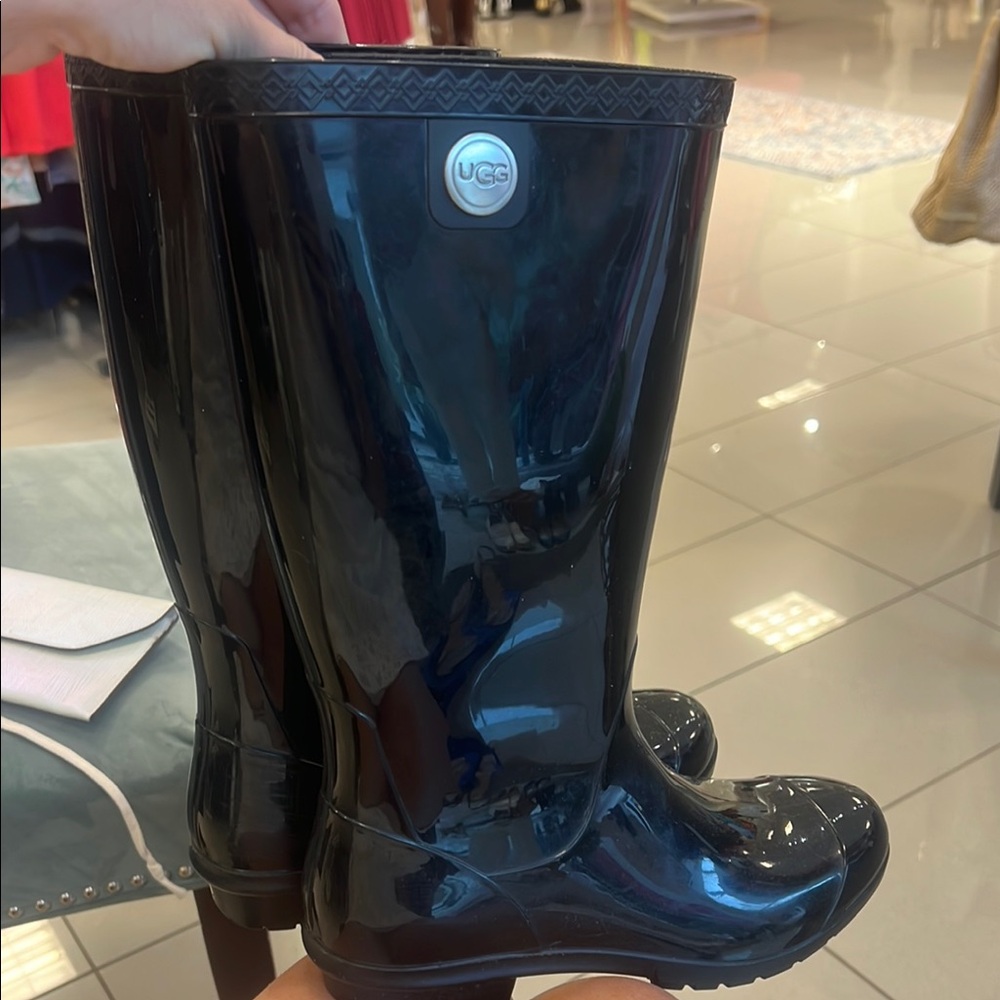 UGG Glossy Black Rain Boots 9